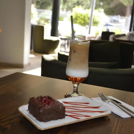 Crown Salamis פמגוסטה