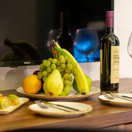 Crown Salamis * פמגוסטה